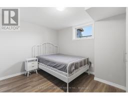 132 TOULON CRESCENT - 27