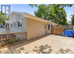132 TOULON CRESCENT - 33
