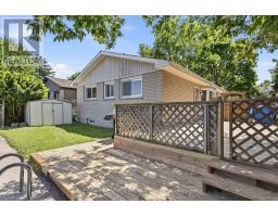 132 TOULON CRESCENT - 40