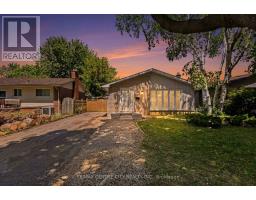 132 TOULON CRESCENT - 41