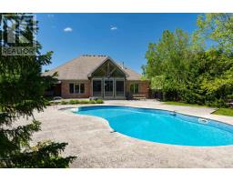 683 EAGLETRACE DRIVE - 36