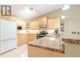 28 - 572 THISTLEWOOD DRIVE - 10