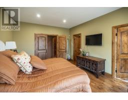 544423 CLARKE ROAD - 24