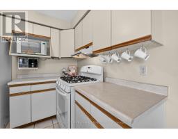 4 GOLFVIEW CRESCENT - 13