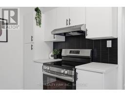 1068 MARGARET STREET - 18