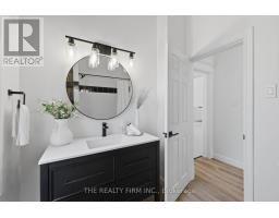 1068 MARGARET STREET - 23