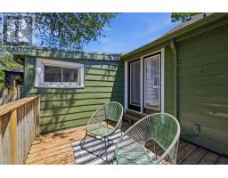 1068 MARGARET STREET - 28