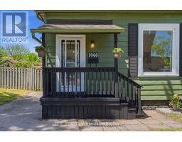 1068 MARGARET STREET - 3