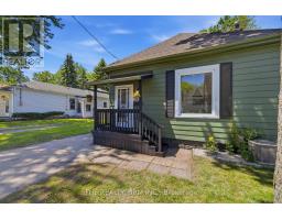 1068 MARGARET STREET - 4