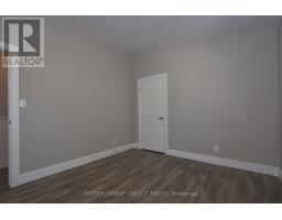 1566 NAIRN AVENUE - 15