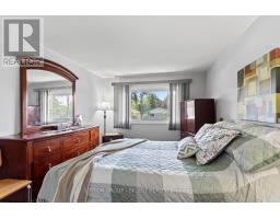 31 RENNY CRESCENT - 20