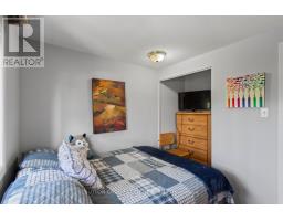 31 RENNY CRESCENT - 25