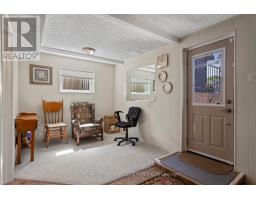 31 RENNY CRESCENT - 27