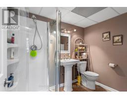31 RENNY CRESCENT - 29