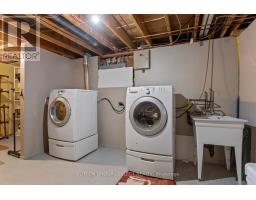 31 RENNY CRESCENT - 36