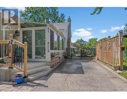 31 RENNY CRESCENT - 39