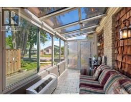 31 RENNY CRESCENT - 4