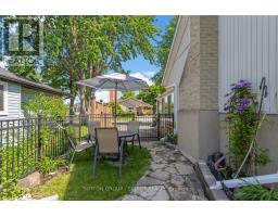 31 RENNY CRESCENT - 41