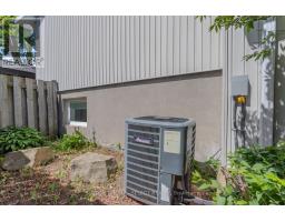 31 RENNY CRESCENT - 50