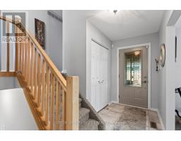 31 RENNY CRESCENT - 7