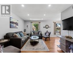 31 RENNY CRESCENT - 8