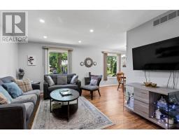 31 RENNY CRESCENT - 9