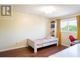 13 - 285 BLUEVALE STREET N - 21