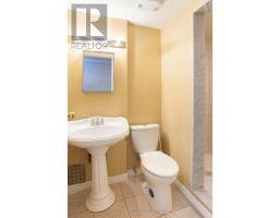 13 - 285 BLUEVALE STREET N - 31