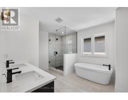 36 KELLY DRIVE - 31