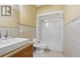 53 - 2295 KAINS ROAD - 25