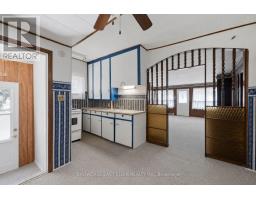 212 SYDENHAM STREET E - 10