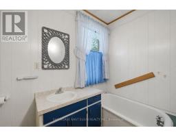 212 SYDENHAM STREET E - 16
