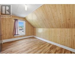 212 SYDENHAM STREET E - 23