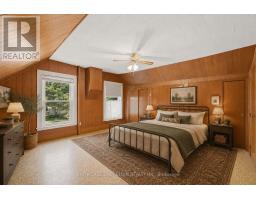 212 SYDENHAM STREET E - 28