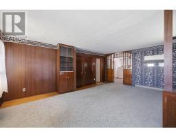 212 SYDENHAM STREET E - 3