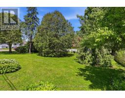 212 SYDENHAM STREET E - 31