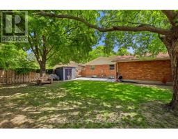 11 HILLSBOROUGH ROAD - 32