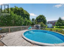 39 HITCH CRESCENT - 38