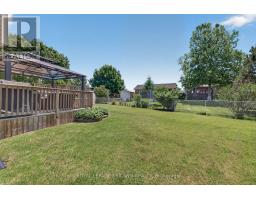 39 HITCH CRESCENT - 44