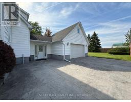 8192 PETROLIA LINE - 33