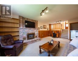 22 SADDY CRESCENT - 17