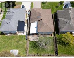 22 SADDY CRESCENT - 38