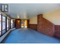 22 SADDY CRESCENT - 4