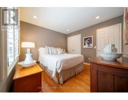 61 ABERDEEN DRIVE - 36