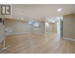 160 GRENFELL CRESCENT - 30