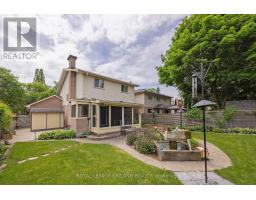 160 GRENFELL CRESCENT - 36