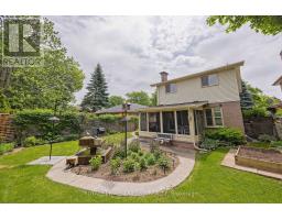 160 GRENFELL CRESCENT - 41