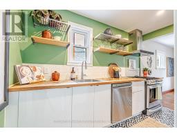 24 LAMBETH AVENUE - 14