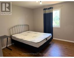 1004 ALDERSBROOK ROAD - 15