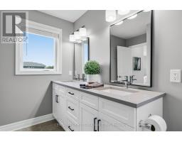 148 GILMOUR DRIVE - 22